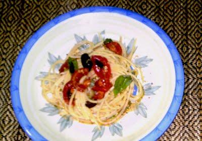 spaghetti al pomodoro crudo