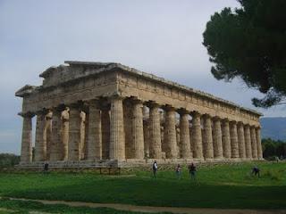 Poseidonia / Paestum e il tempio “di Nettuno”