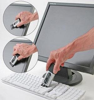 http://www.freshpilot.com/wp-content/images/laptop_pro_keyboard_cleaner.jpg