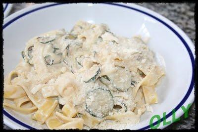 Tagliatelle con zucchine e philadelphia