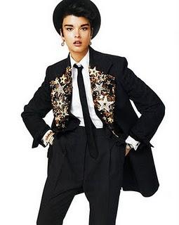 Crystal Renn in Dolce & Gabbana su Vogue Japan settembre 2011