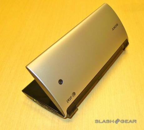 Sony p s tablet 12 slashgear1 551x500 Tablet P e Tablet S, ecco i tablet di Sony | Scheda Tecnica, Foto, Caratteristiche, Video