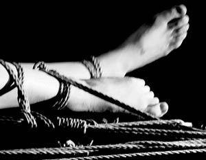 Modena: settimane di tortura per gelosia.