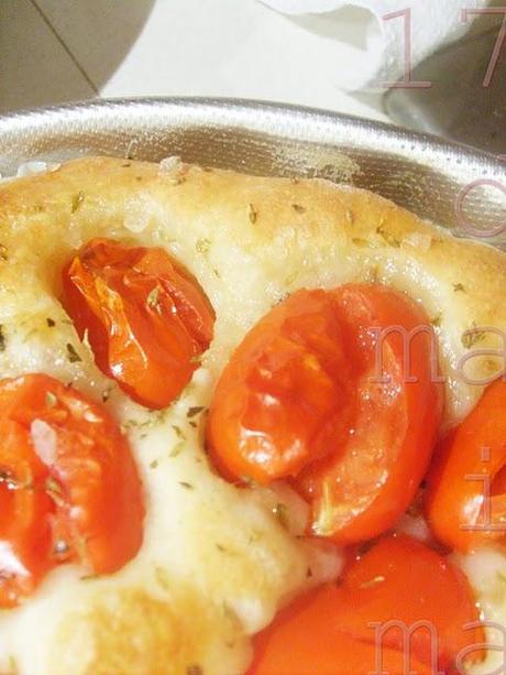 Focaccia di datterini soffice soffice