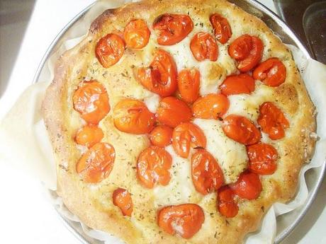 Focaccia di datterini soffice soffice