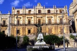 Noto - Palazzo Landolina