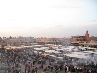 Spazio culturale della piazza Jemaa el-Fna a Marrakesh