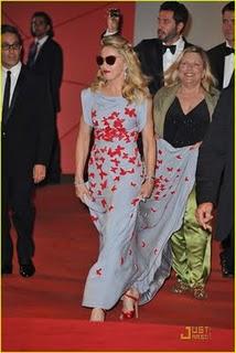 Madonna in Vionnet alla Premiere di  “W.E.” del Venice Film Festival