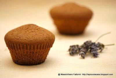 le ricette dolci: Muffins al cioccolato fondente e fiori di lavanda