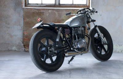 Yamaha SR 400 Bobber by recyclemotorcycle