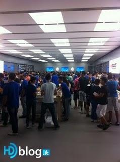 Alcune immagini del nuovo Apple Store Retail in Campania