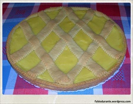 Crostata con crema gialla