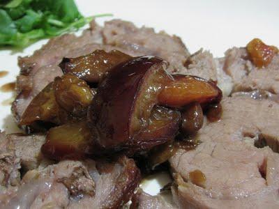 AOOO, EHHH, MBA, UA, NGHE'! - ARROSTO DI VITELLO UBRIACO ALLE PRUGNE - BRAISED VEAL ROAST WITH PLUMS