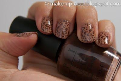 Would you dare .....Cheetah nails???