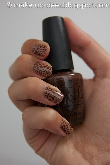 Would you dare .....Cheetah nails???