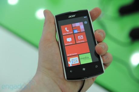 Acer W4: video e presentazione del nuovo Windows Phone [IFA Berlino 2011]