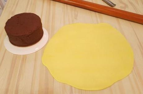 TUTORIAL: come rivestire una torta con pasta di zucchero – parte II