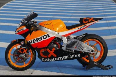 Suter MMX Team CatalunyaCaixa Repsol 2011