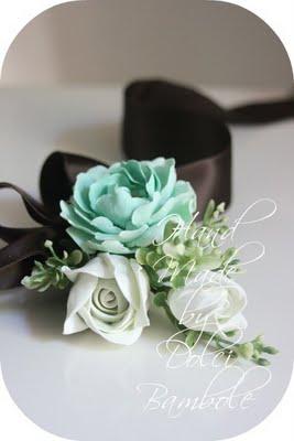 Corsages .......