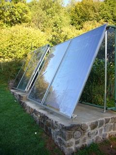 Casa in legno con impianto solare per il riscaldamento e l'acqua calda