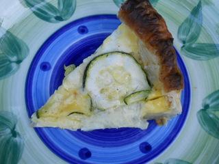 Torta rustica zucchine e mozzarella