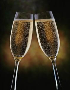 brindisi vino spumante champagne calici festa party