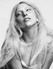Lady Gaga, foto, Harper’s Bazaar, senza trucco, struccata, You and I, video, vevo, YouTube