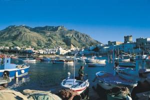 Idee per il weekend? Noi vi suggeriamo un tuffo nel mare d’Ischia