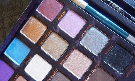 Alice In Wonderland Palette, UD (swatch + review)