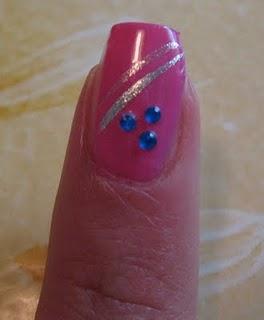 Nail art numero 1 Electric Rose