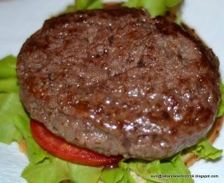 Hamburger di chianina con patè di cipolla di Tropea