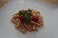 GEMELLI RICOTTA E POMODORO FRESCO