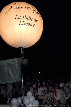 Diner en blanc in  NY