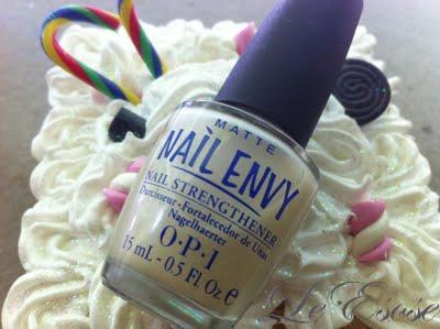 O.P.I. _ Nail Envy Matte _ nail strengthener