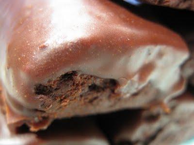 Tronchetti al cioccolato con glassa