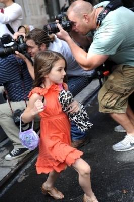 Suri Cruise schiva i paparazzi da vera diva!