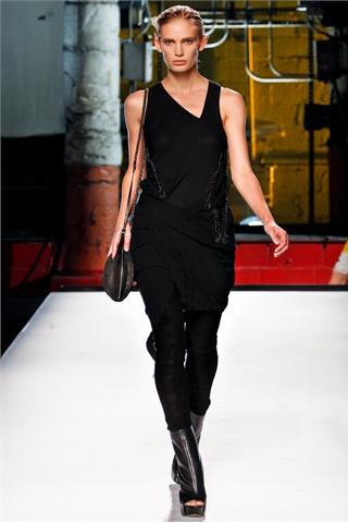 New York Fashion Week: Helmut Lang S/S 2012 collection - Collezione P/E 2012 di Helmut Lang