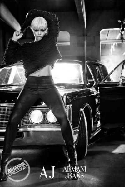 Ecco le Immagini di Rihanna per Armani Jeans ed Emporio Armani Underwear