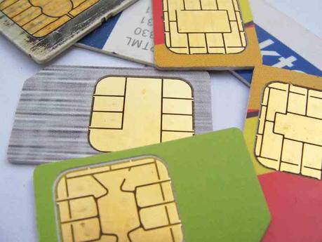 simcards1 Sondaggio YLU: quante SIM possedete?