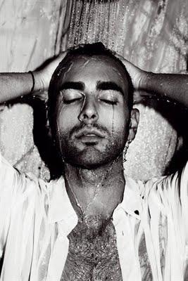 Vanity Fair: sull'essere gay Marco Mengoni non fa dichiarazioni