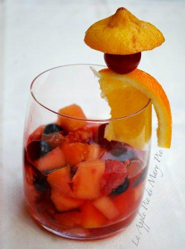 Macedonia di frutta in Sangria bianca di sidro