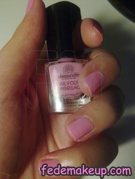 Review e swatches Nail Polish Nagellack 937 e 939 By Alessandro International