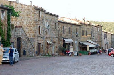 Le mie città invisibili: Sovana.