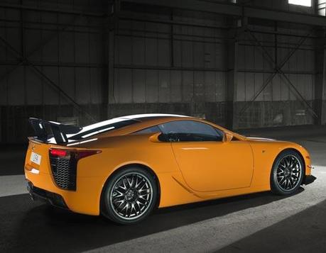 Lexus LFA Nurburgring: 570 Cv