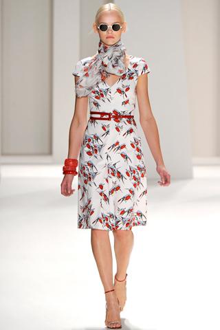 New York Fashion Week: Carolina Herrera P/E 2012