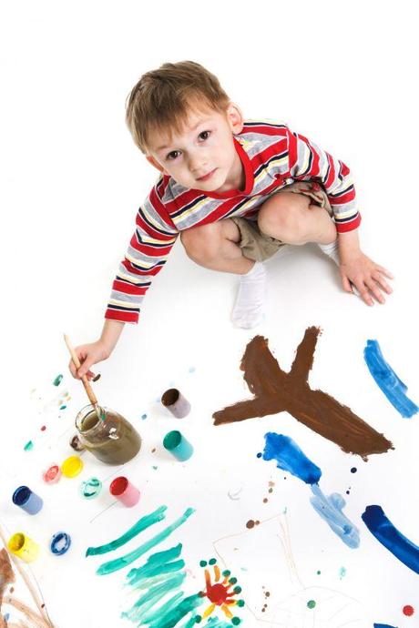http://www.easierparenting.com.au/public/images/child_painting_on_the_floor.jpg