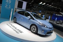 Prius Plug-in: come funziona e quali sono i vantaggi per l'ambiente