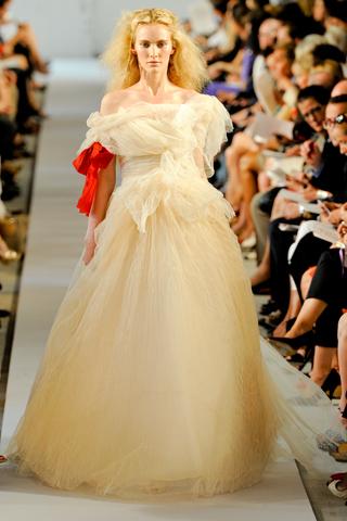 New York Fashion Week: Oscar de la Renta P/E 2012