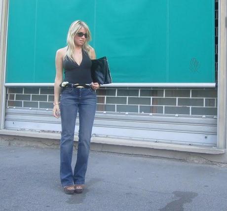 High-waisted jeans and Leopard clutch!