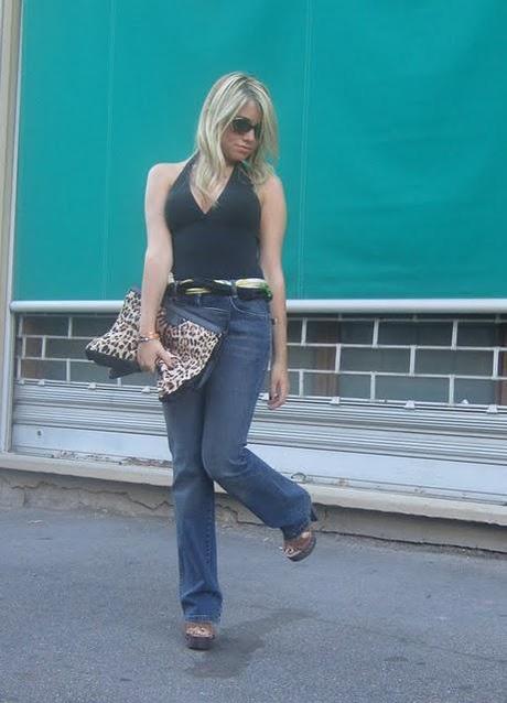 High-waisted jeans and Leopard clutch!